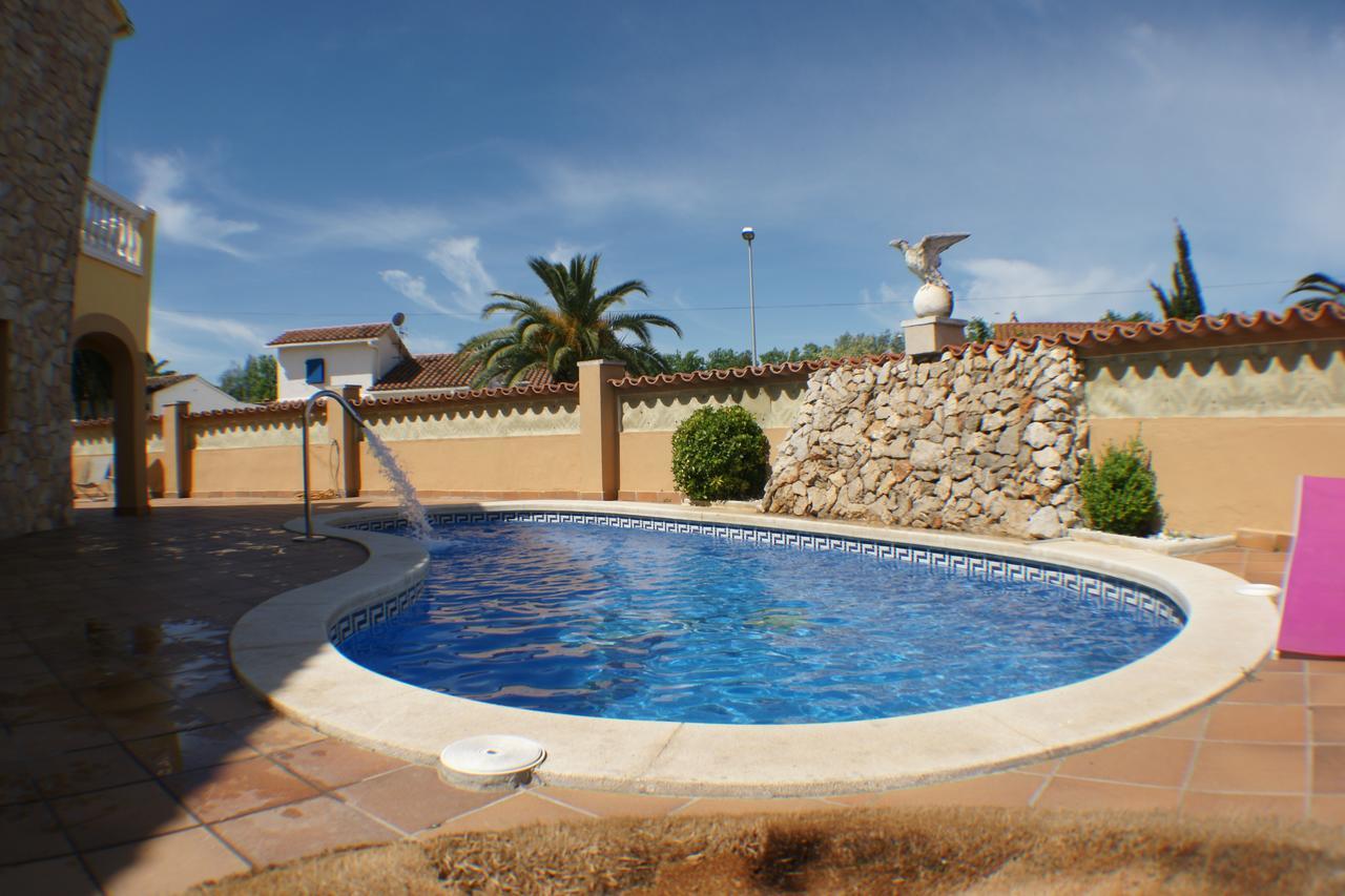 Goldhome - Carlit - Casa 9 Habitaciones, Piscina Privada, Sala De Juegos Empuriabrava Exterior photo