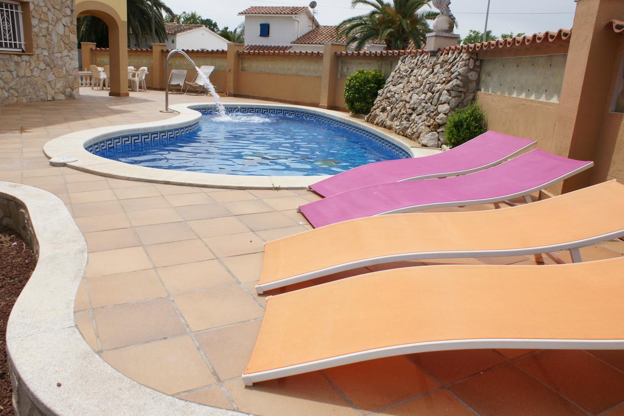 Goldhome - Carlit - Casa 9 Habitaciones, Piscina Privada, Sala De Juegos Empuriabrava Exterior photo